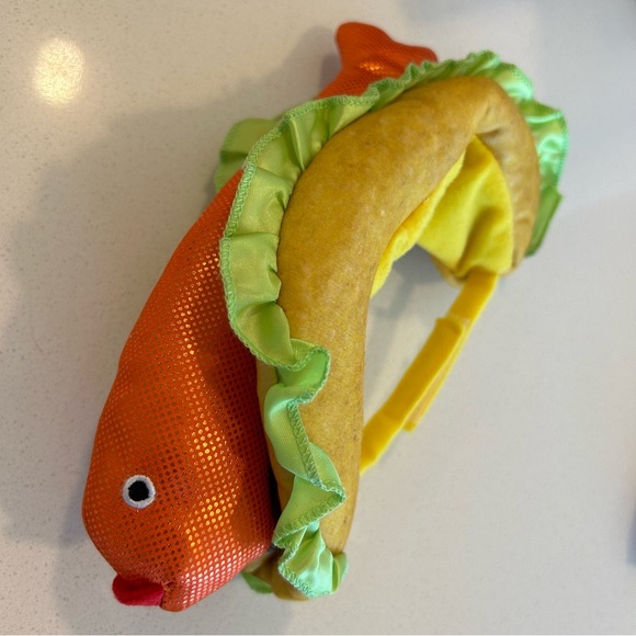 Hyde & Eek Cat Fish Taco Hat - Picture 2 of 10